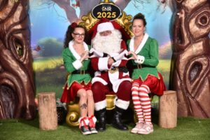 BallinaNewsDaily_Ballina Fair Christmas Dana McPike and Ajandri Jacobsen