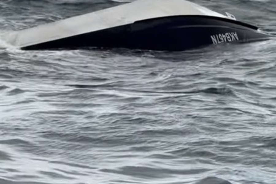 BallinaNewsDaily_boat tips on bar