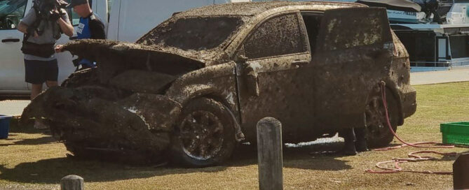 BallinaNewsDaily_car-pulled-from-river